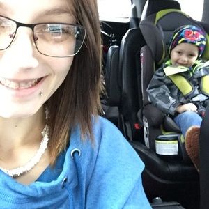 Meet your Posher, Alyssa